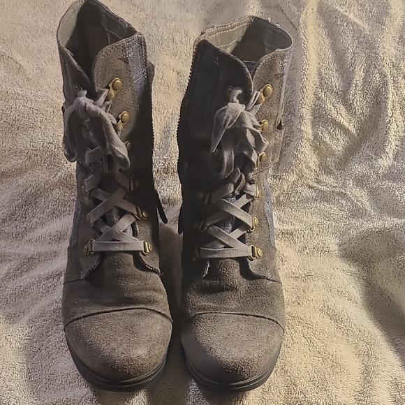 Sorel Gray Lace-Up Suede Boots - Picture 1 of 6